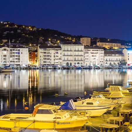 Hotel Vila Frontignan Bagian luar foto